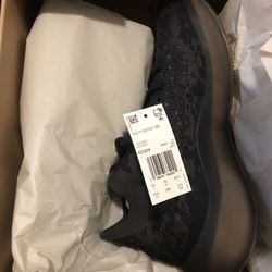 Never Worn Authentic Adidas Yezzy’s