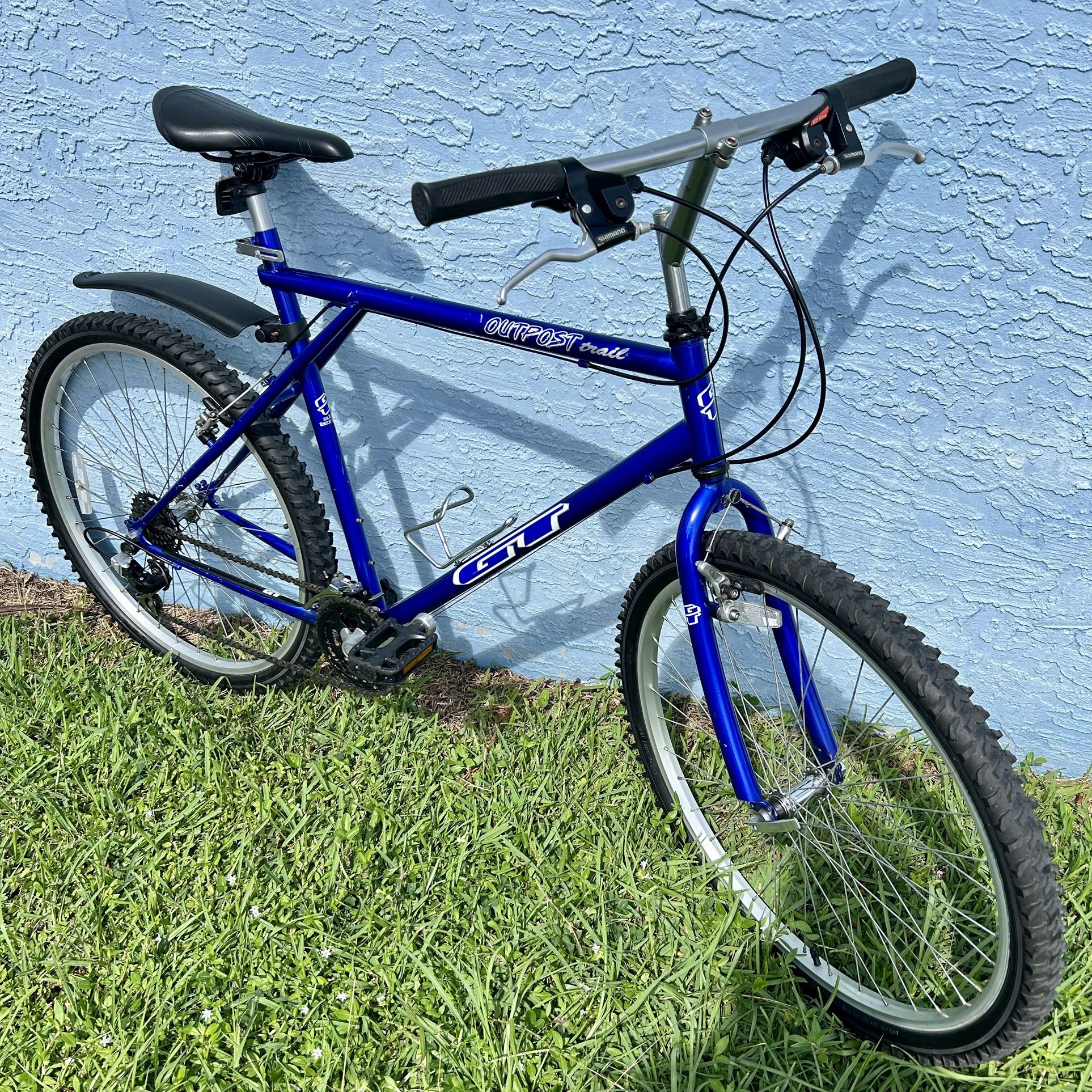 Men’s Gt 20 Inch Frame Mountain Bike With 26 inch tires in good working condition. Nonnegotiable.