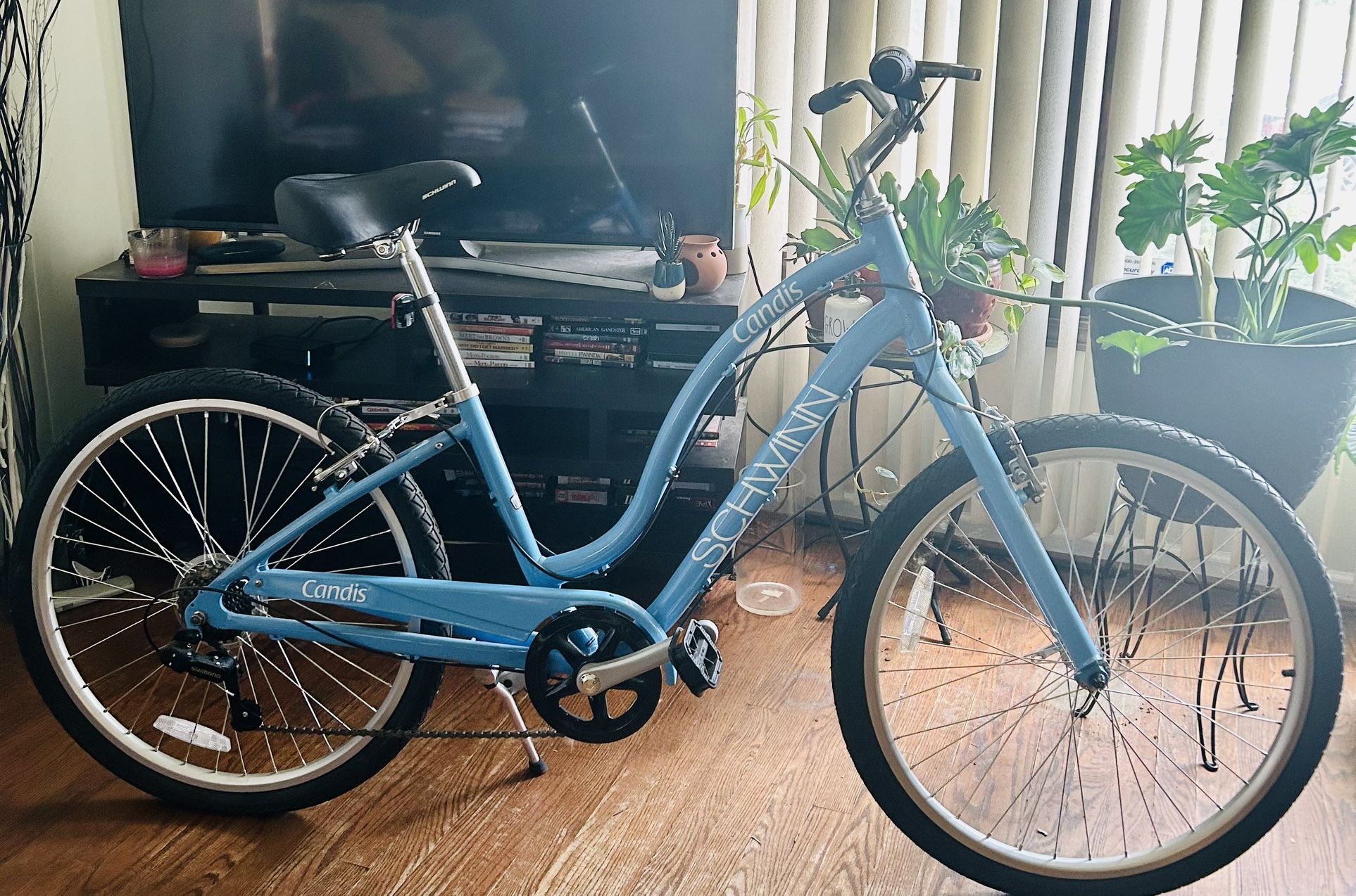 26” Ladies Schwinn Candis, Light Blue bike in NEW condition