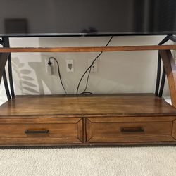 Solid Wood TV Stand – Fits up to 70” TV – Excellent Condition