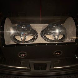 2 12 Inch USA 600watts Subwoofers With Plexiglass Box