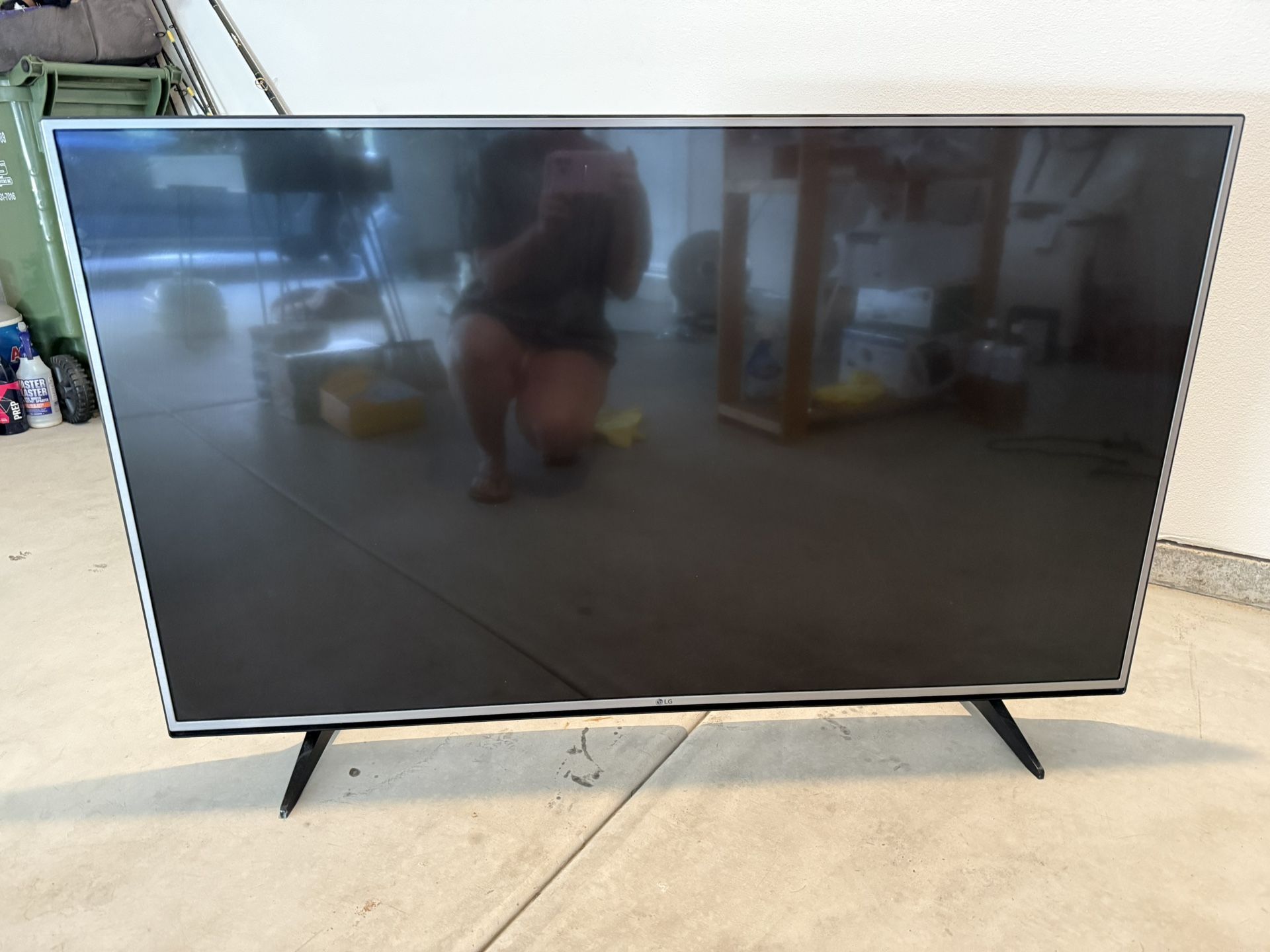 LG 55” LED 4K UHD TV - UH615A
