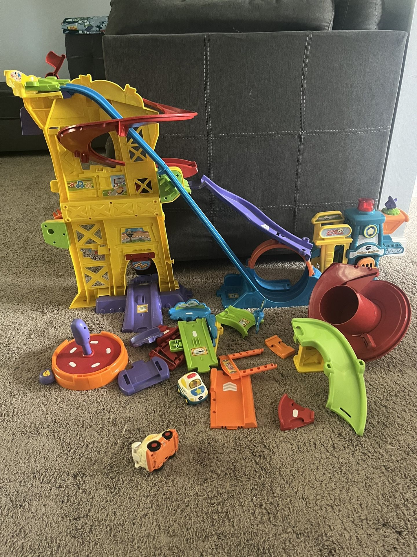 Vtech GoGo Wheels Race Track