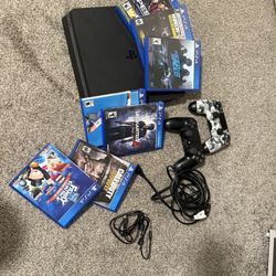 1 PlayStation 4, 7 games, and 2 controllers.