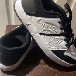 Jordan Shoes Semi  New One Time Used 