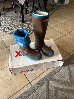XTRATUF  boots