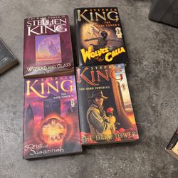 4 Stephen King Books 