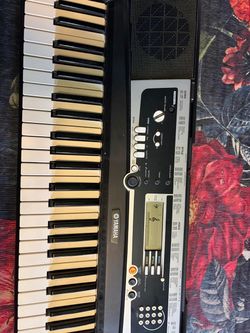 YPT-210 61-Key Portable Keyboard Portable keyboard with teaching functionality, 375 instrument voices, and stereo speakers. WIth the Yamaha YPT-210 po