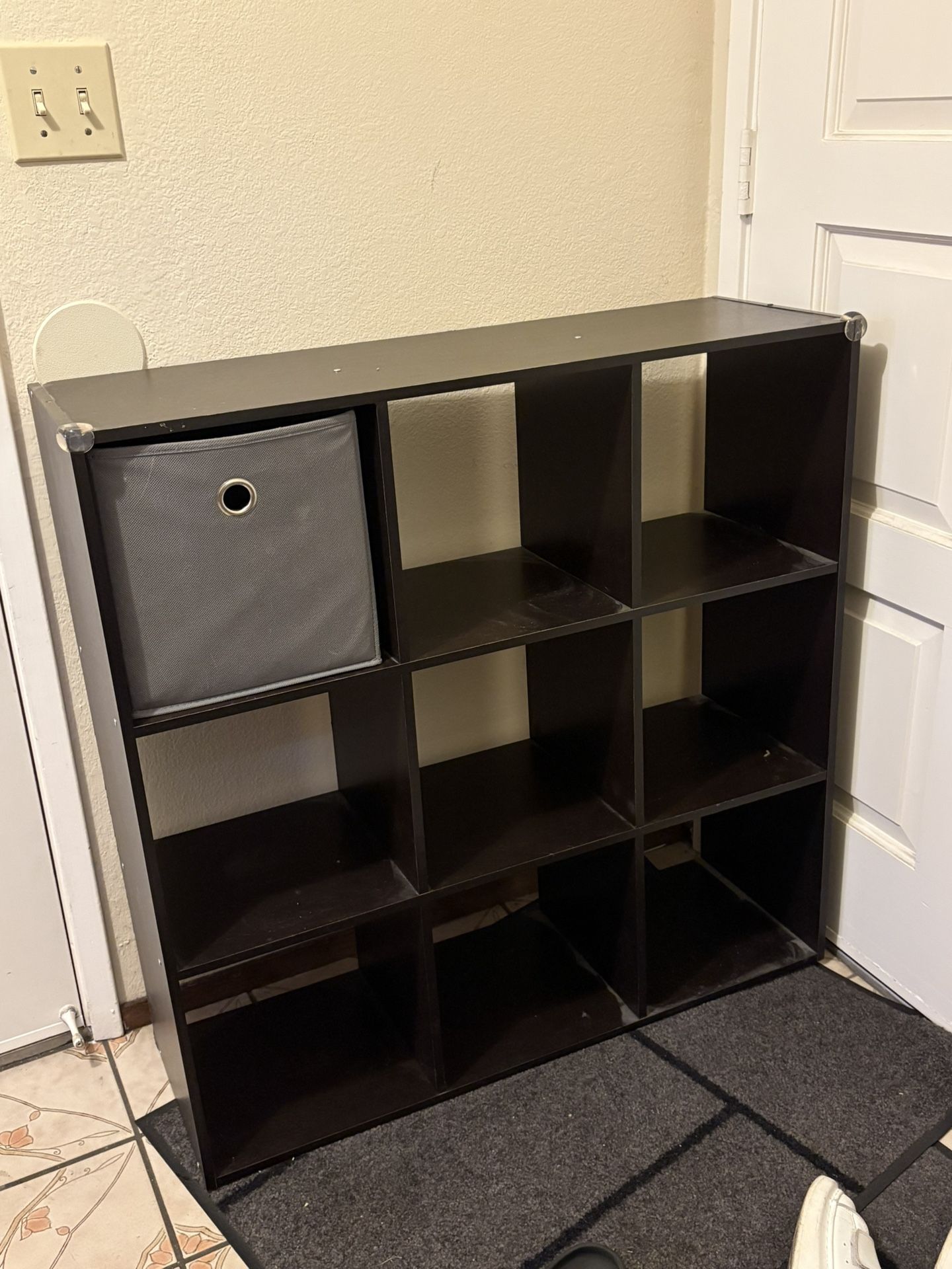 Cubic Storage Closet Shelf