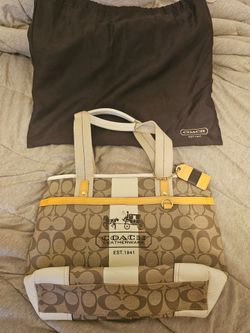 Coach Signature Tote Bag with Dust Bag