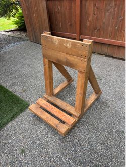 Outboard motor stand on wheels