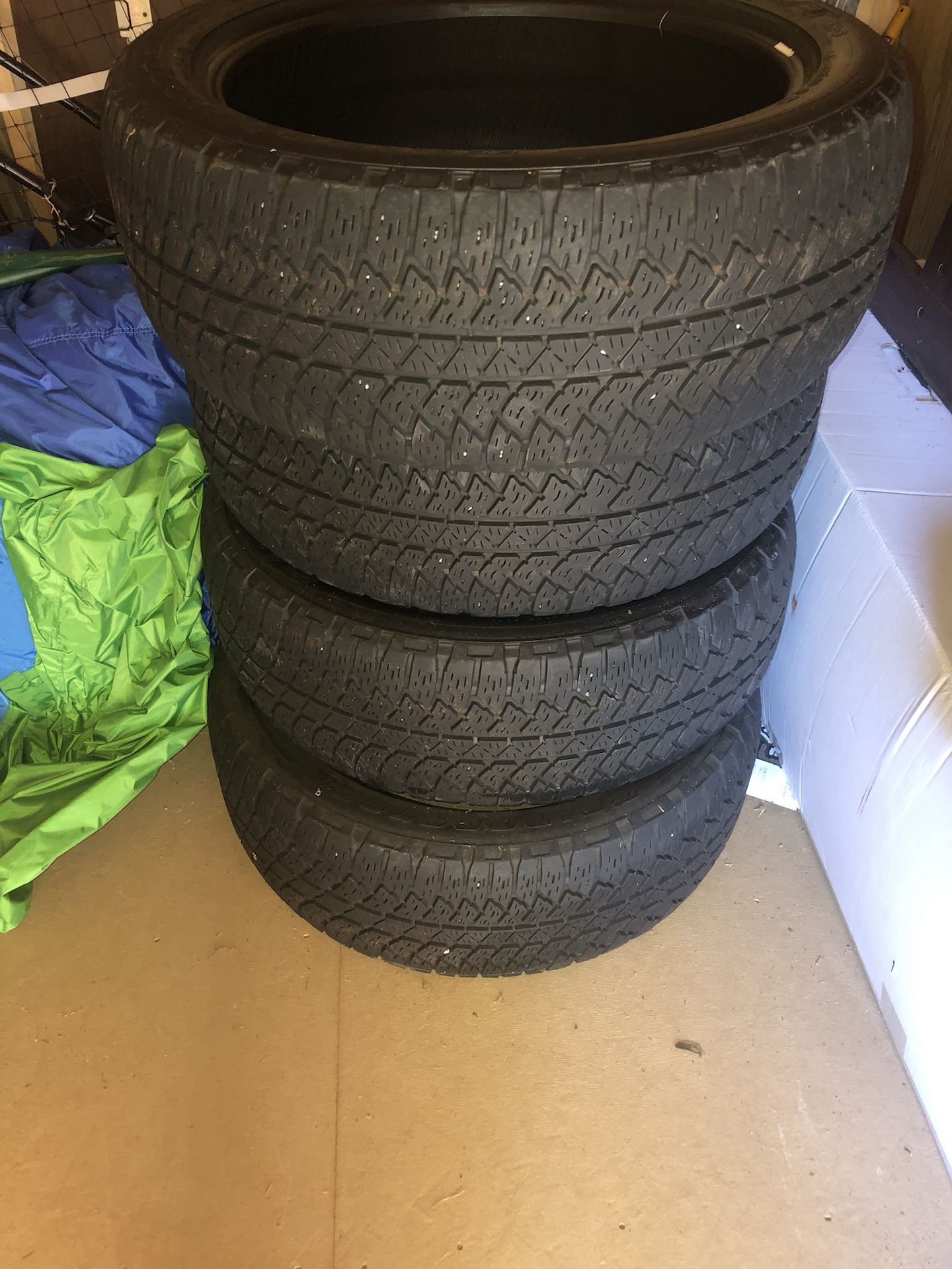 Dueler Bridgestone 22s off a GMC Denali $170