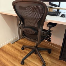 Herman Miller Aeron Size B Office Chair 