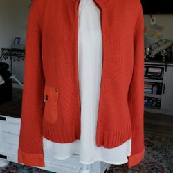 David Dart Cardigan/ Sweter Fits Really Well.  Zipper Doesn't Work 