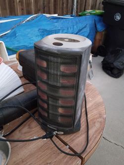 Holmes Electric Space Heater with Oscillation