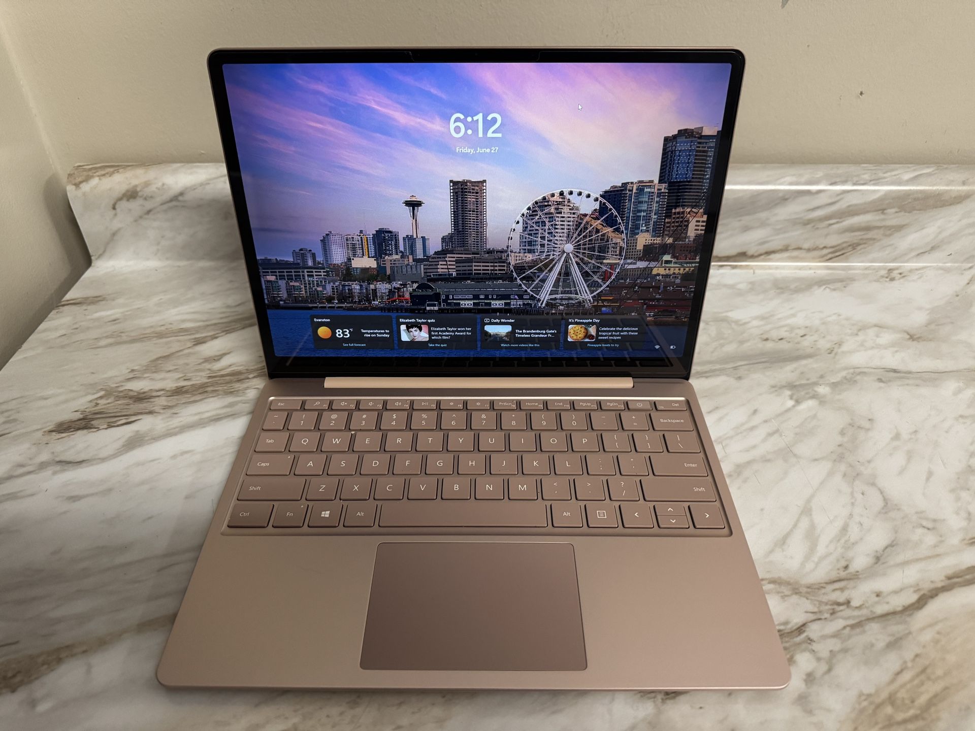 Microsoft Surface Laptop Go Intel Core i5 - 256GB - 8GB -12.4" Sandstone - Like New Condition