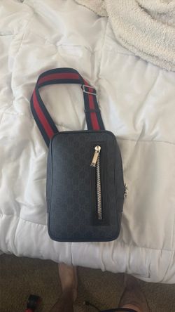 Gucci cross body bag