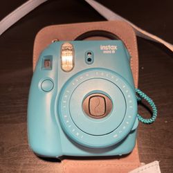 Polaroid Camera With Case