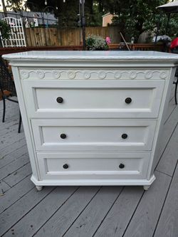 Free dresser