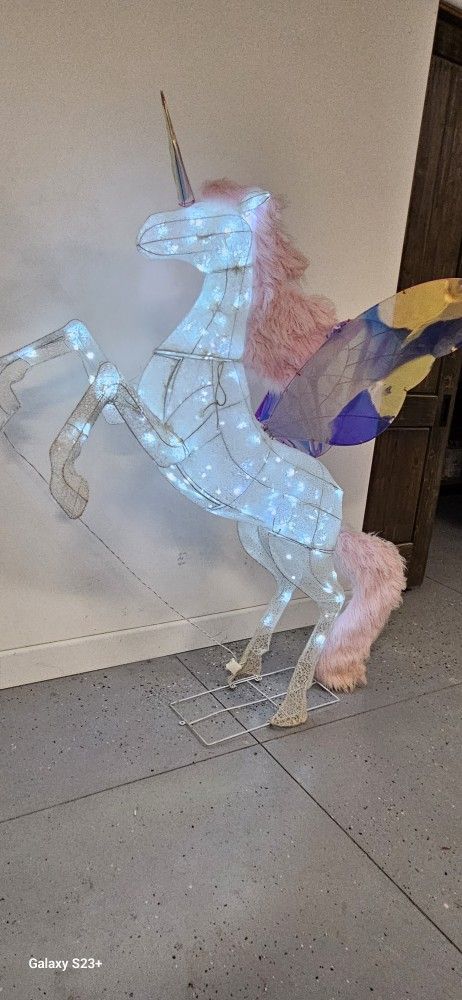 Large LED Light Up Unicorn- Just In Time For Christmas