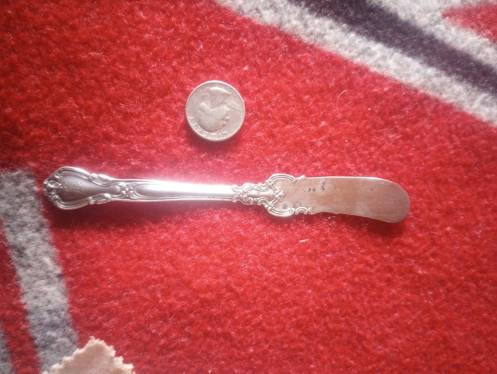 ANTIQUE STERLING SILVER GORHAM FLATWARE BUTTER KNIFE CHANTILLY