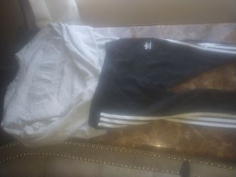 TOMMY HILFIGER BUNDLE AVAILABLE NOW!!!