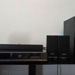 Sony home theatre system with Blu Ray player