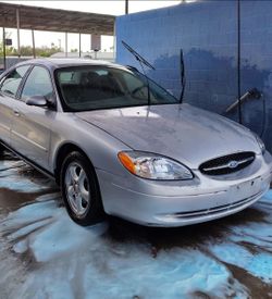 2003 Ford Taurus