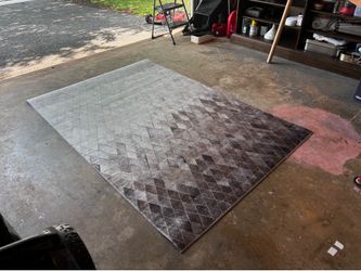 Maddox rug 5 x 7.5 ft