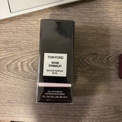 Tom Ford Rose D’Amalfi Perfume
