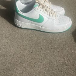 Patent Leather Nike Air Force 1 Low “Stadium Green”