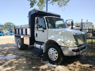 Dumptruck international 2012 Low miles 52k