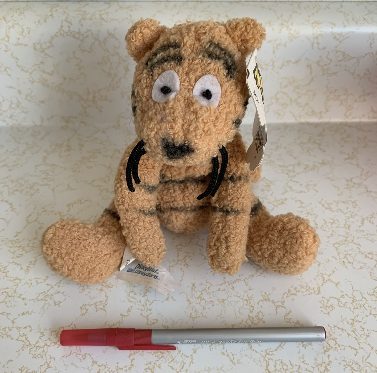 DISNEY PARKS MOUSEKETOY VINTAGE CLASSIC WINNIE THE POOH TIGGER BEANIE PLUSH