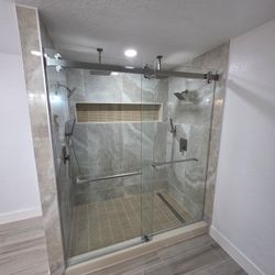 Glass Shower In All The Measures