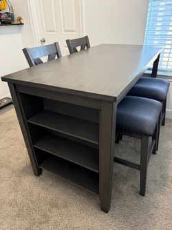 4 Seat Dining Table