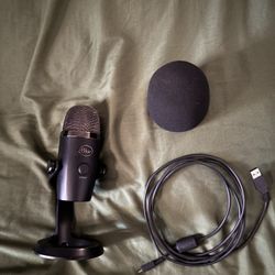 Blue Yeti Nano Mic
