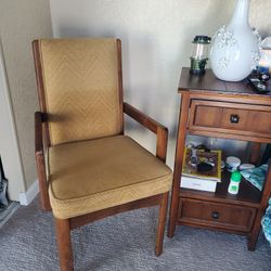 Chair With Arms 