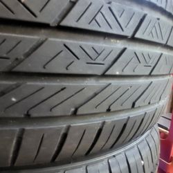 215/45R17