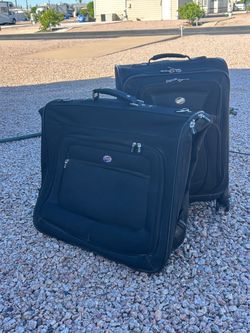 American Tourister Garment Bag & Carry On Luggage
