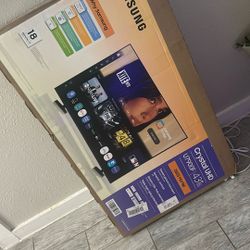 43 inch Samsung Smart TV (Brand New)