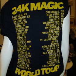 NEW Bruno Mars 2017 Unisex  World Tour T-Shirt