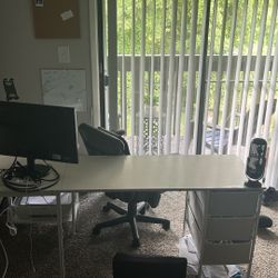L Shaped Desk 