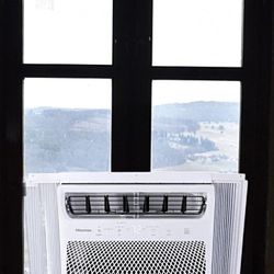 Window Air Conditioner 
