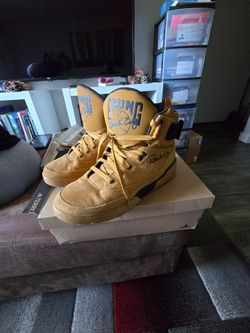 Ewing Athletics sneakers / shoes