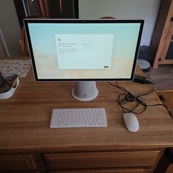 HP Chrome base 21.5 Inch All In One Desktop