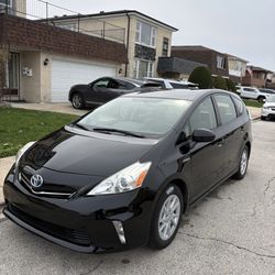 TOYOTA PRIUS V 2013
