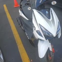 $600 SCOOTER  150CC ELANTRA.   2023 6.000 .MILESLIKE NEW SUPER CARE  
