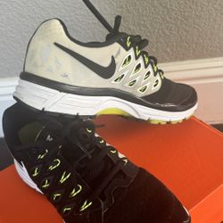 Women’s Nike Zoom Vomero 9 Size 6.5 Retail Value $130 + Tax 