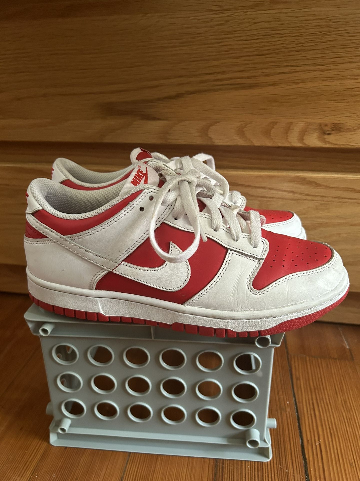 Red and White Championship Red Dunk Lows size 7 Y
