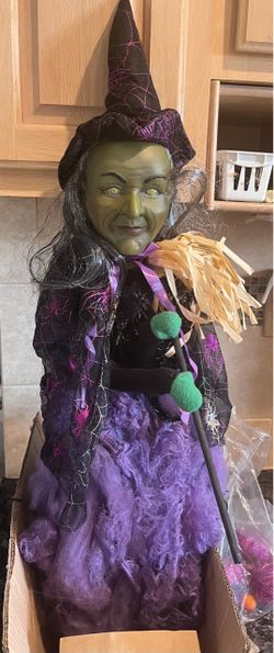 Halloween witch tree